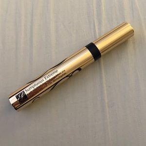 Estée Lauder sumptuous mascara, in extreme black
