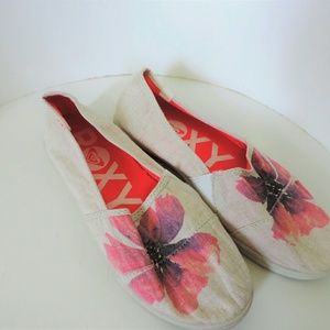 Floral ROXY Slip On Shoes (size 9)