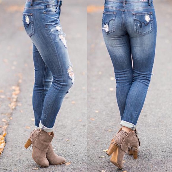 🚨1 HR SALE🚨ALUNA washed out skinny - MED DARK - Picture 2 of 4