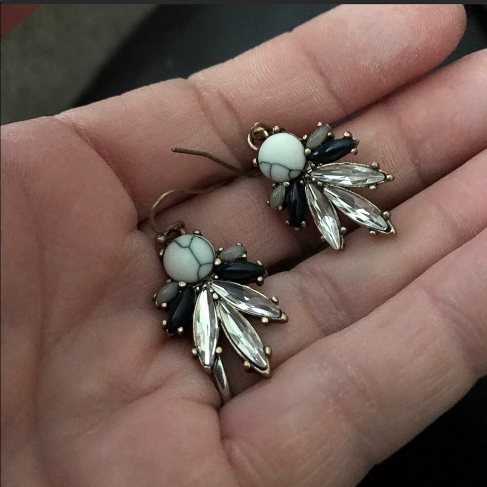 FASHION EARRINGS, NWT 💜