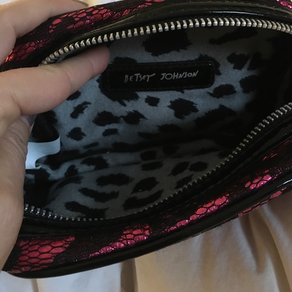 Betsey Johnson bag - Picture 3 of 3