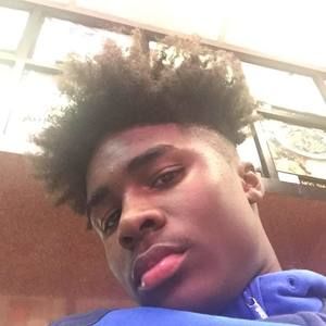 Meet your Posher, Elian