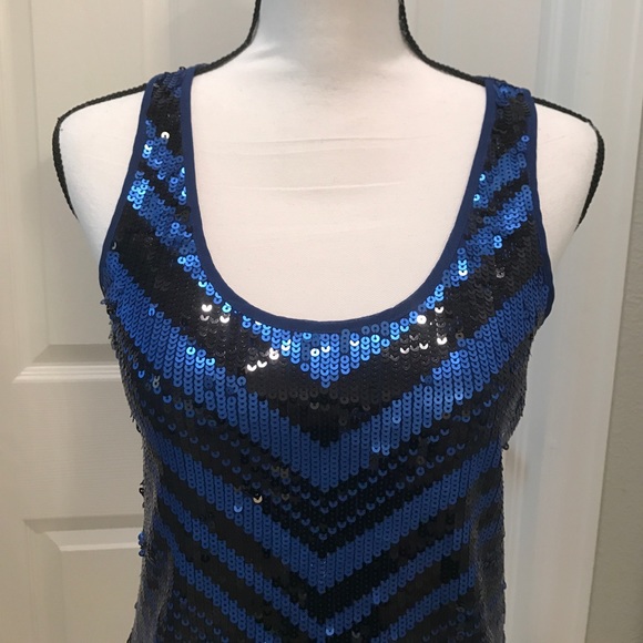 ❣️EXPRESS❣️SEXY FUN SPARKLING TOP❣️ - Picture 2 of 4