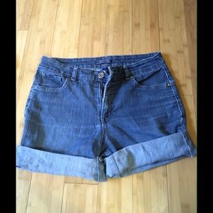 Jean shorts, cuffed
