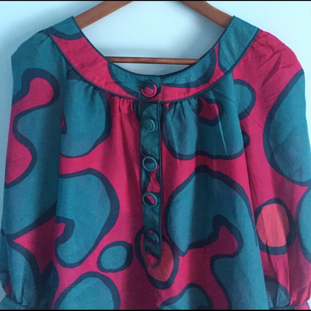 H&M Fun and colorful top
