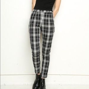 Brandy Melville Taylor Plaid Pants