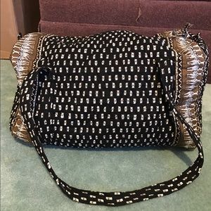 Like new Vera Bradley medium travel duffle bag