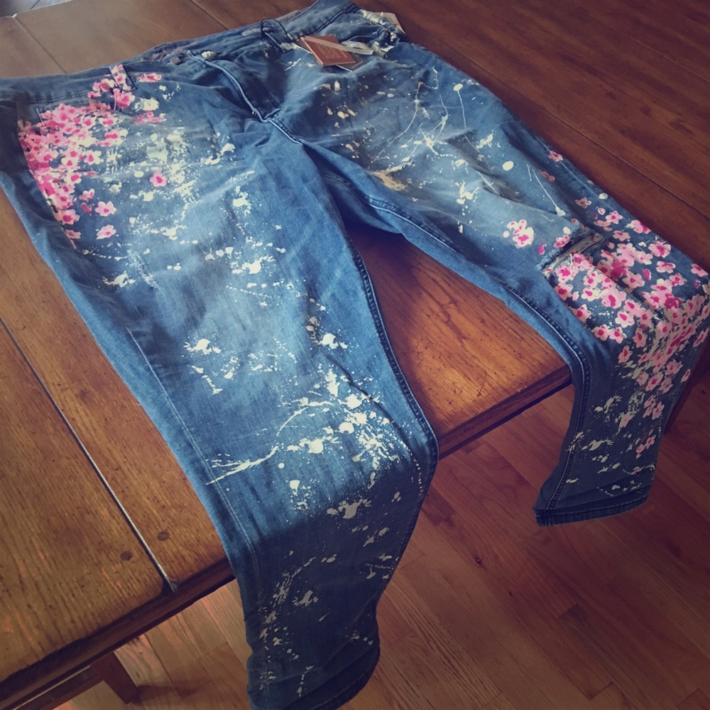 Melissa McCarthy by Seven Painted Jeans