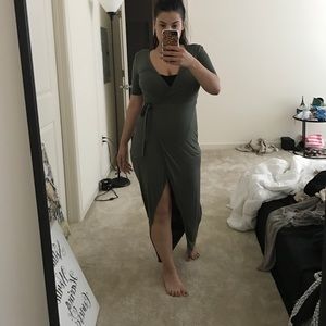 Green maxi dress with opening!