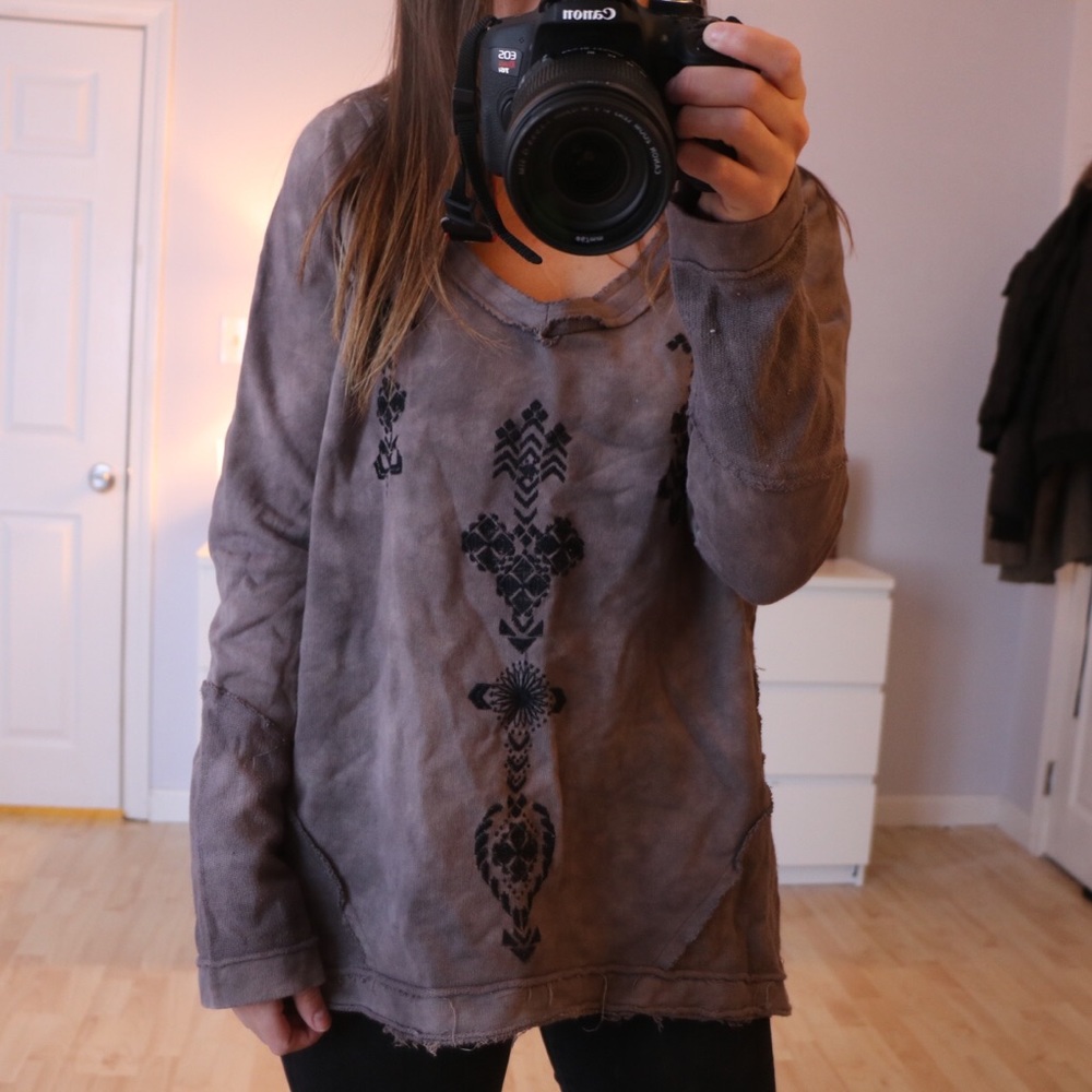 Free people sweater! - Picture 3 of 4