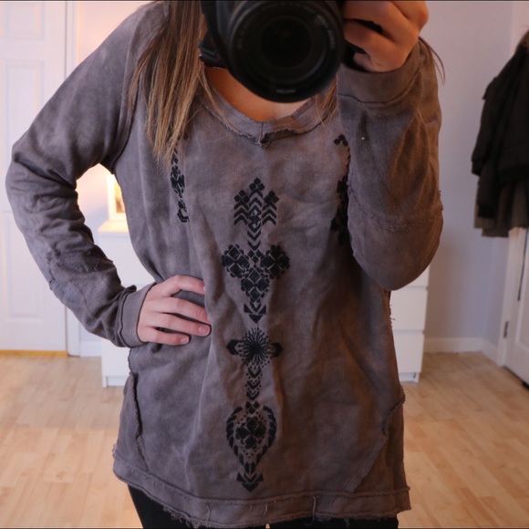 Free people sweater! - Picture 2 of 4