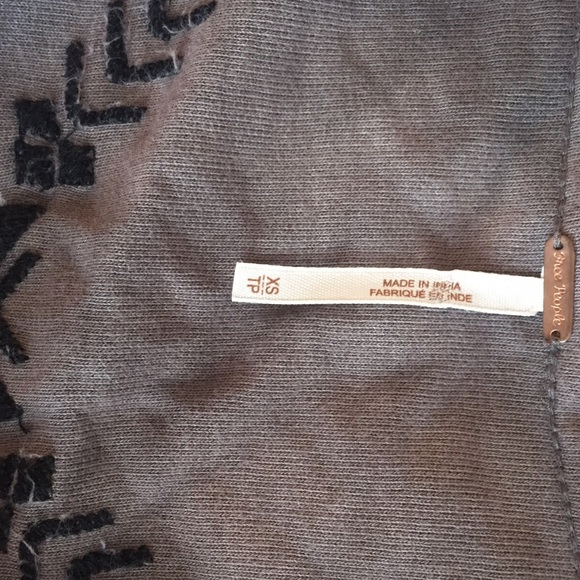 Free people sweater! - Picture 4 of 4