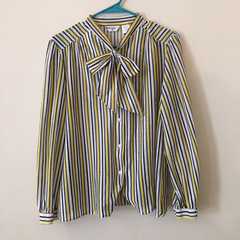Vintage top, super cute!