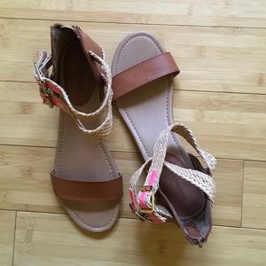 Tan sandals NWOT