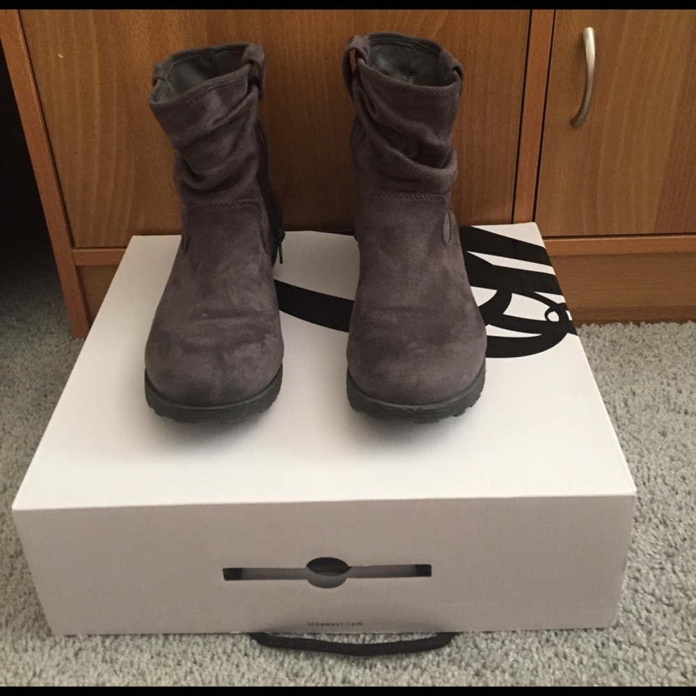 Pre-owned Nine west boots 6.5