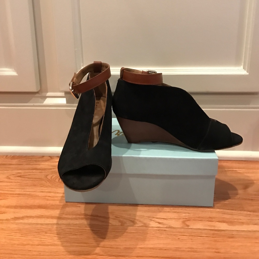 Anthropologie Black Suede and Brown Leather Shoe!
