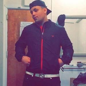 Meet your Posher, Dmarzz