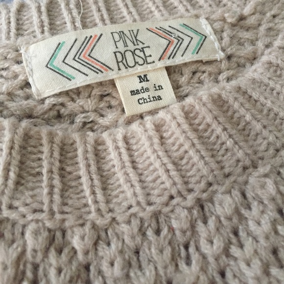 Short Cableknit Sweater - Picture 2 of 4