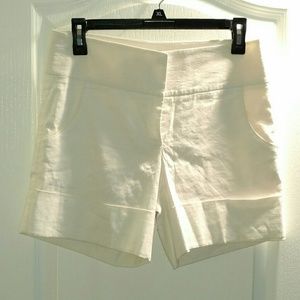 BeBe women's casual shorts part linen part poly.