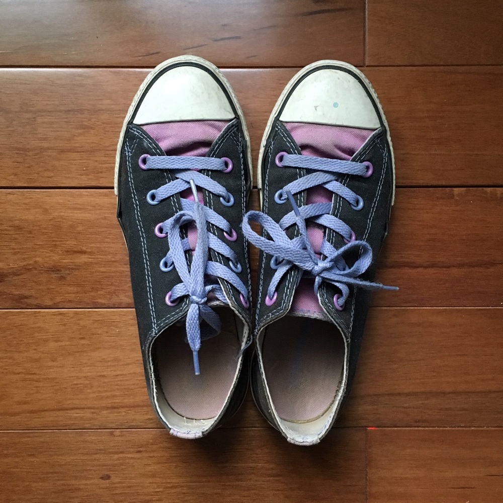 Converse black and purple low-top sneakers