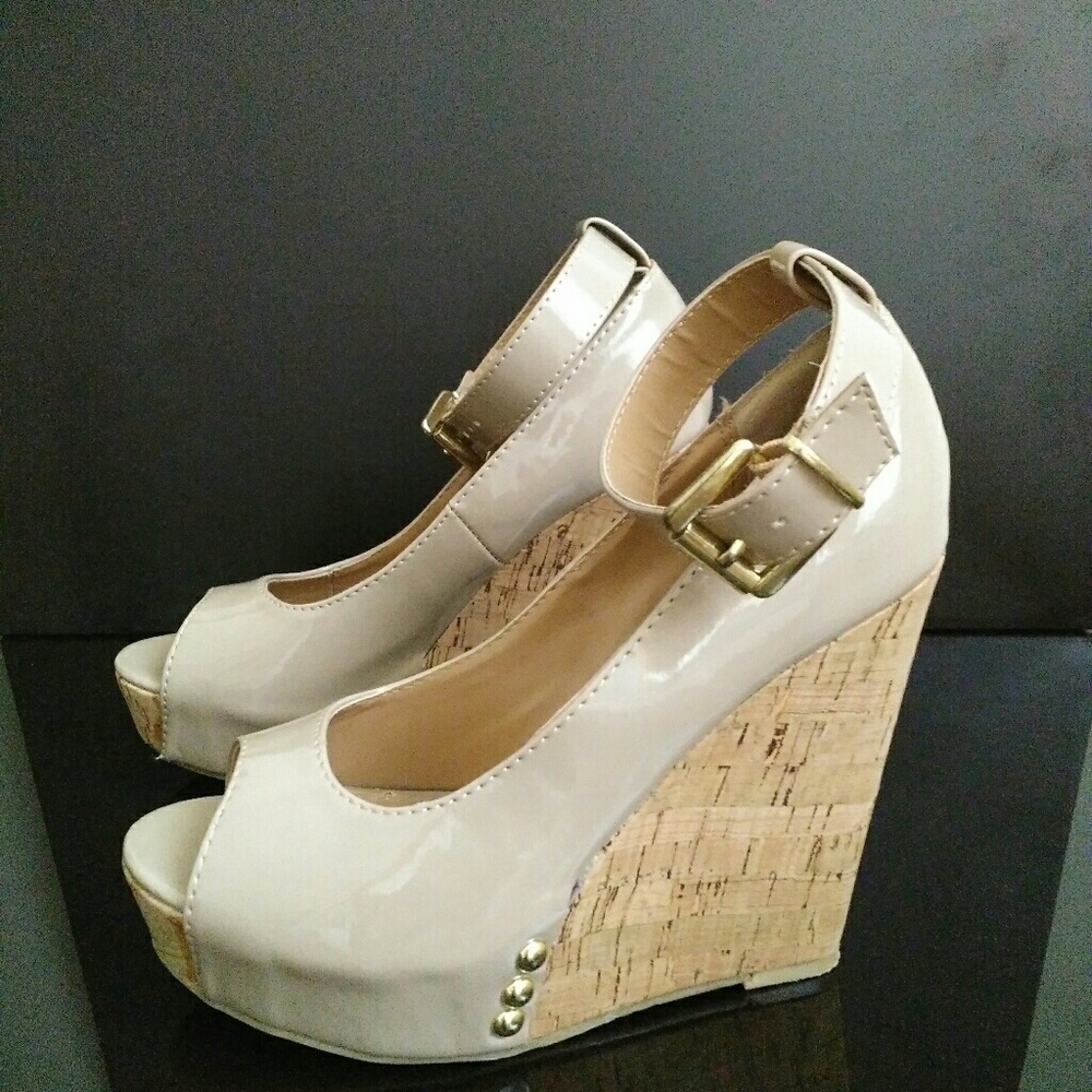 Fabulous Glossy Wedges