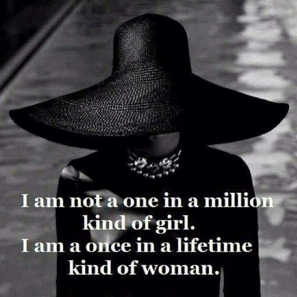 Meet your Posher, Jo - Picture 2 of 5