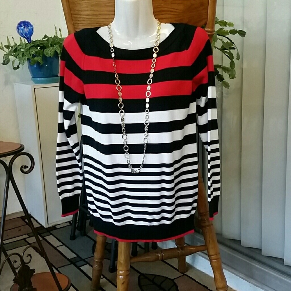 Elliot Lauren sweater