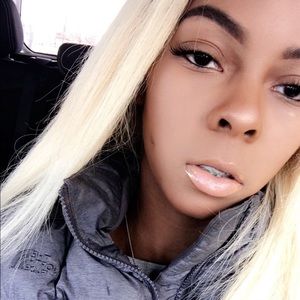 Meet your Posher, Chanelle