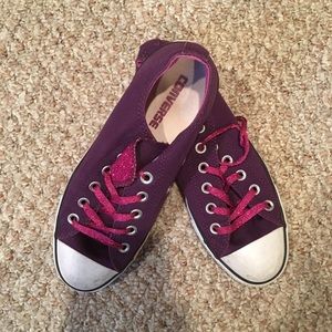 Barely worn converse