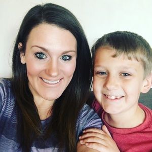 Meet your Posher, April