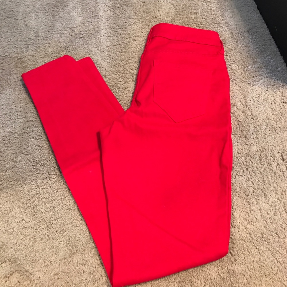 👖NWT Red Skinny Jeans👖