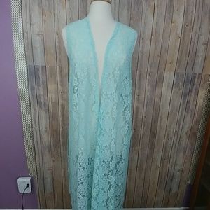 LuLaRoe Joy lace vest in Large