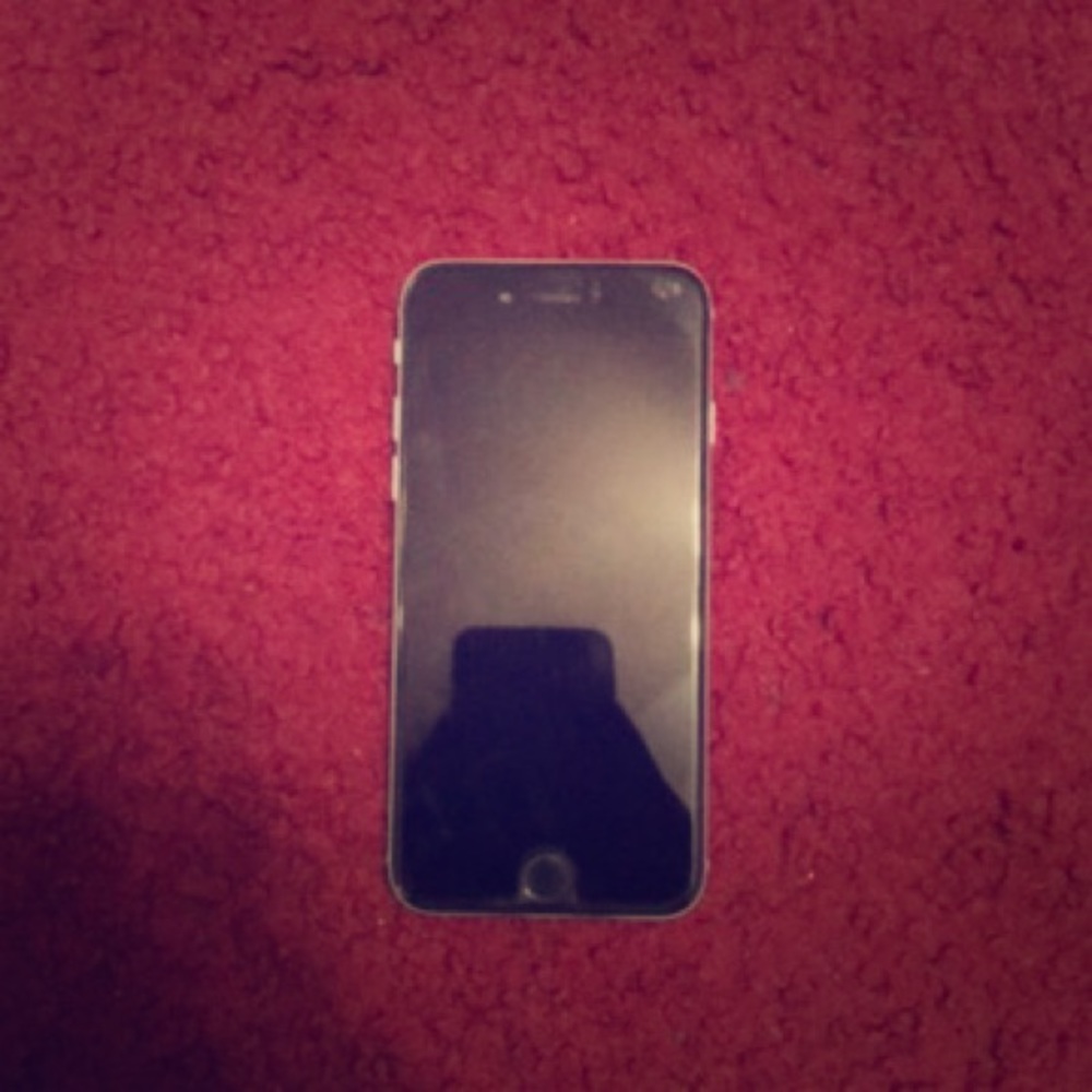 iPhone 6s - Picture 2 of 2