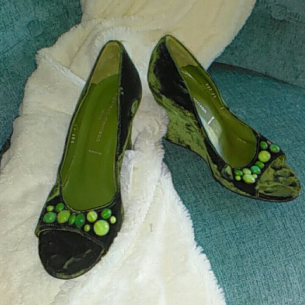 Rare Green Velvet Sigerson Morrison Wedges Sz 7