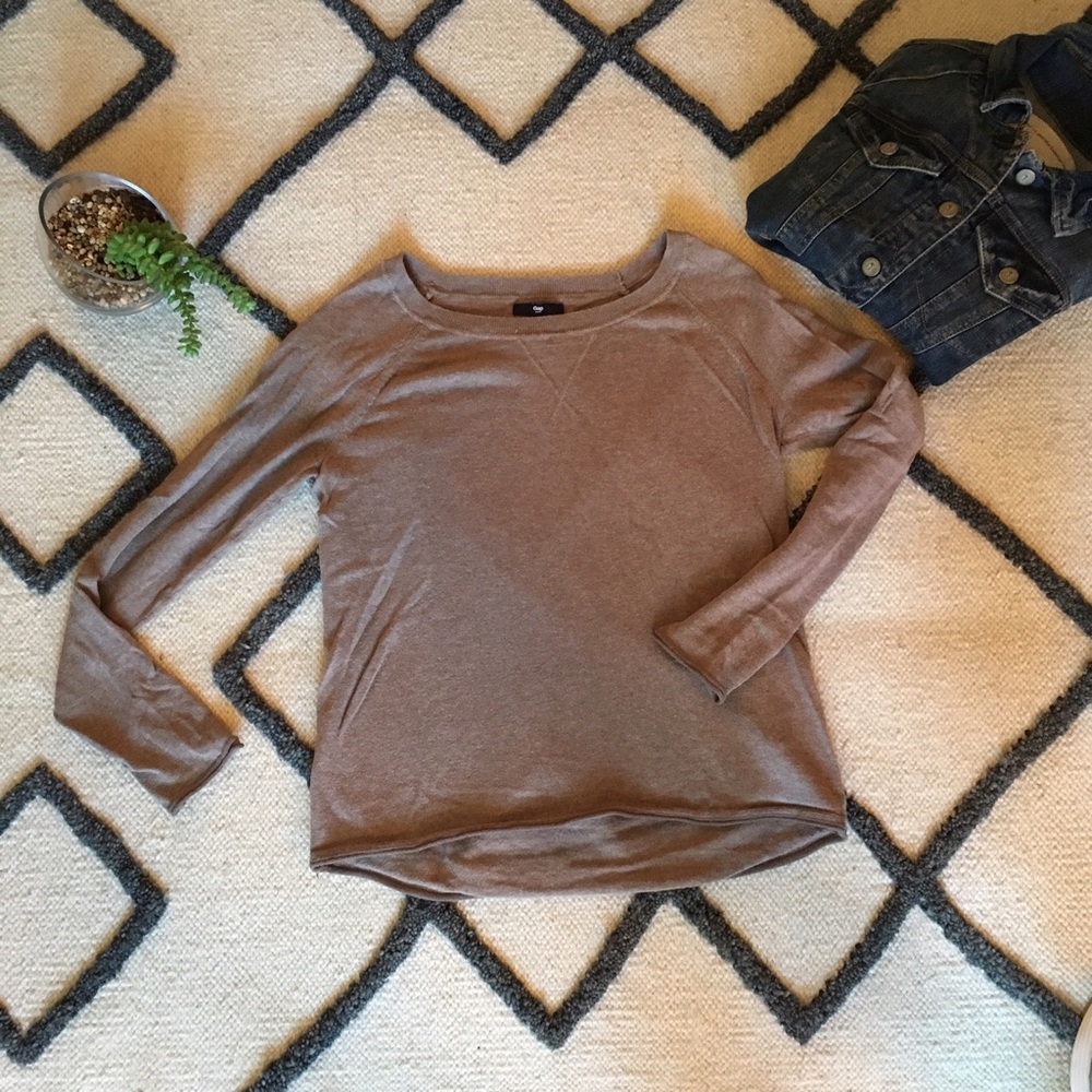 GAP Lightweight Pullover Sweater