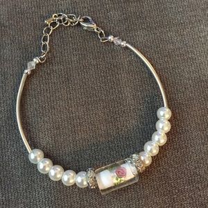 Sweet, feminine, rose bracelet 🌹