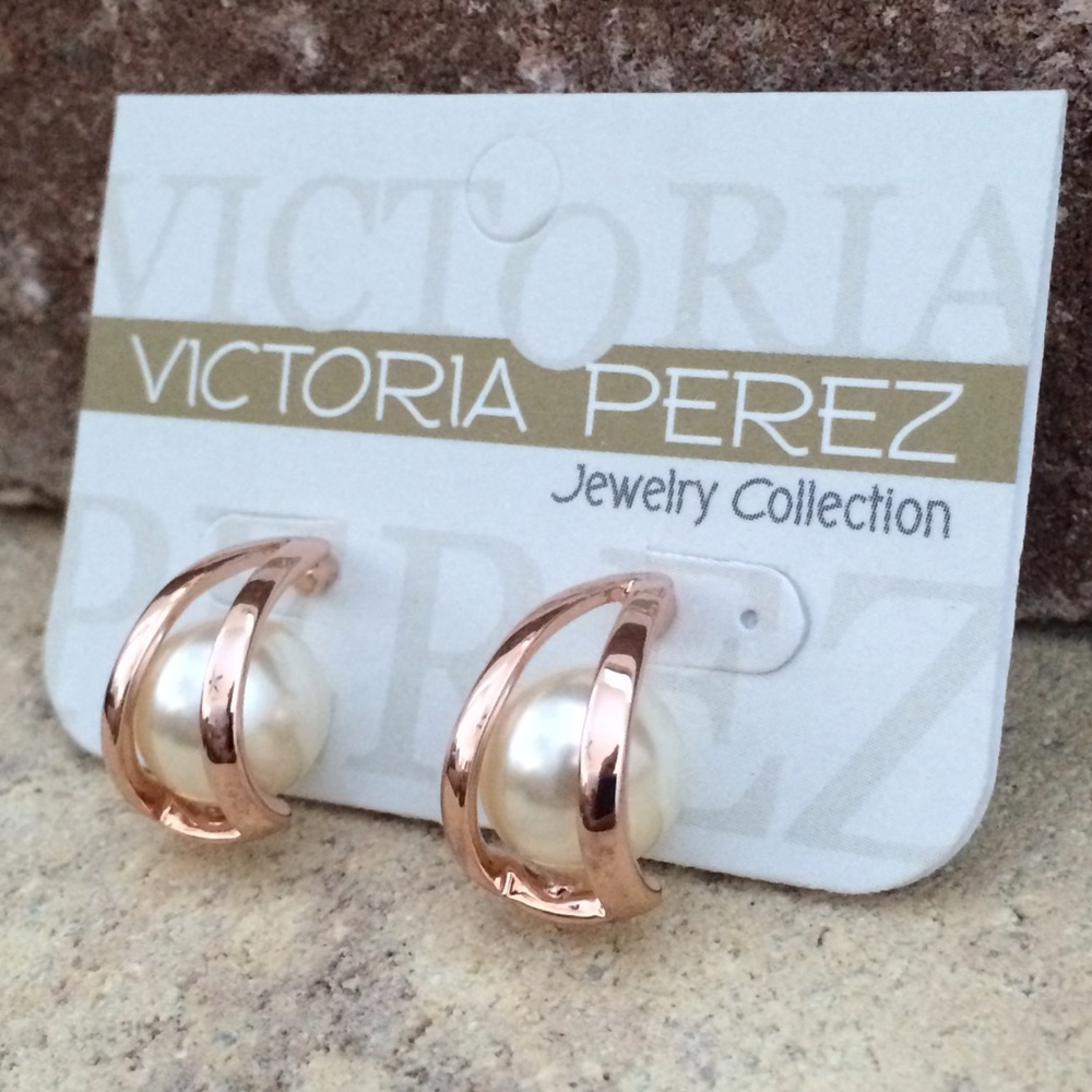 Gorgeous Vintage Design | 14 Rose Plated - Picture 1 of 8