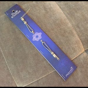Bracelet connector