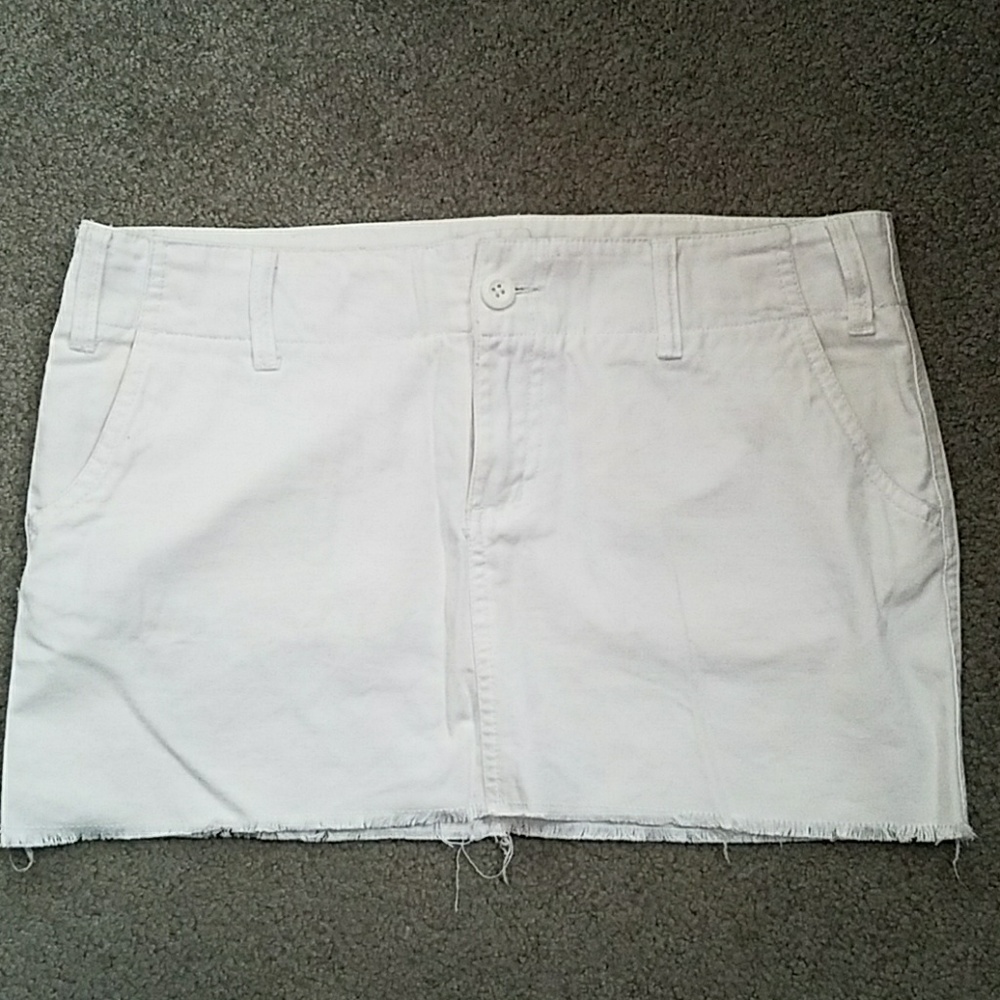 **donating soon** White cotton skirt