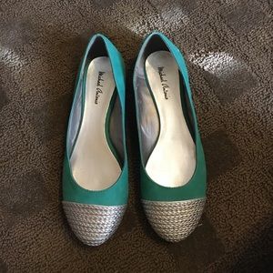 Turquoise/teal flats with silver captoe