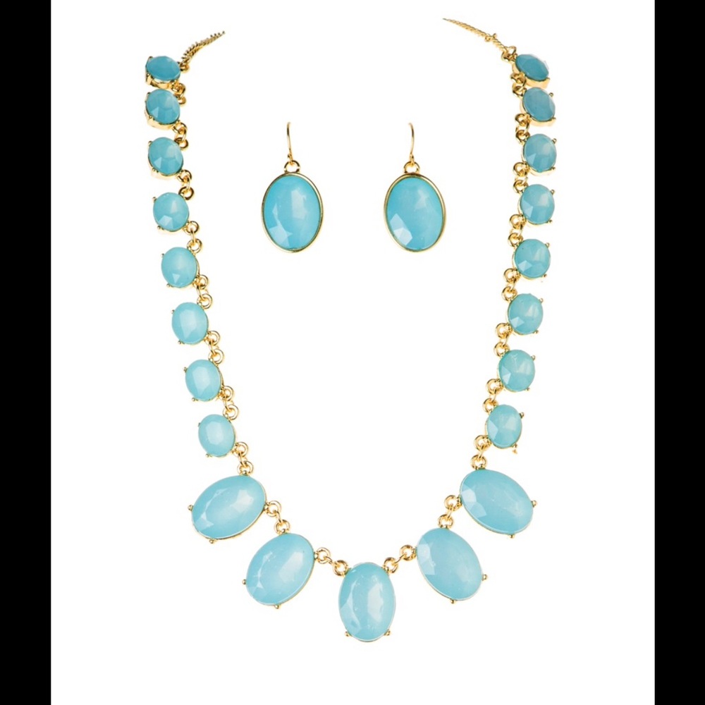 Necklace and earring set