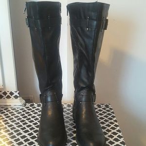 Black riding boots