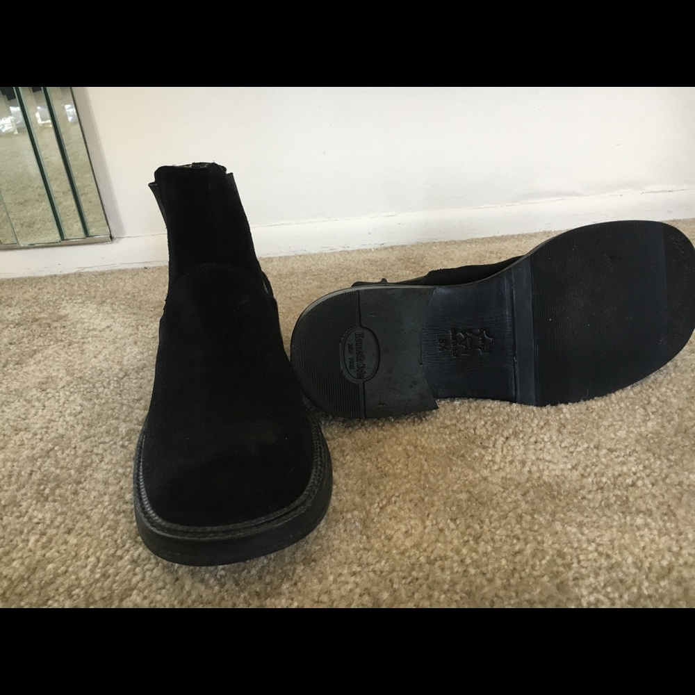 Shoes - Picture 4 of 6