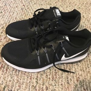 Nike Max Dynasty Mens Shoes