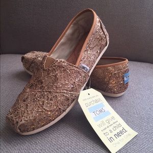 TOMS - Rose Gold Lace Glitz Woman's Classics