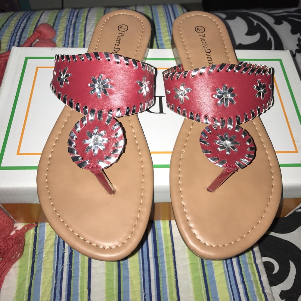 Designer inspired sunburst summer sandals!
