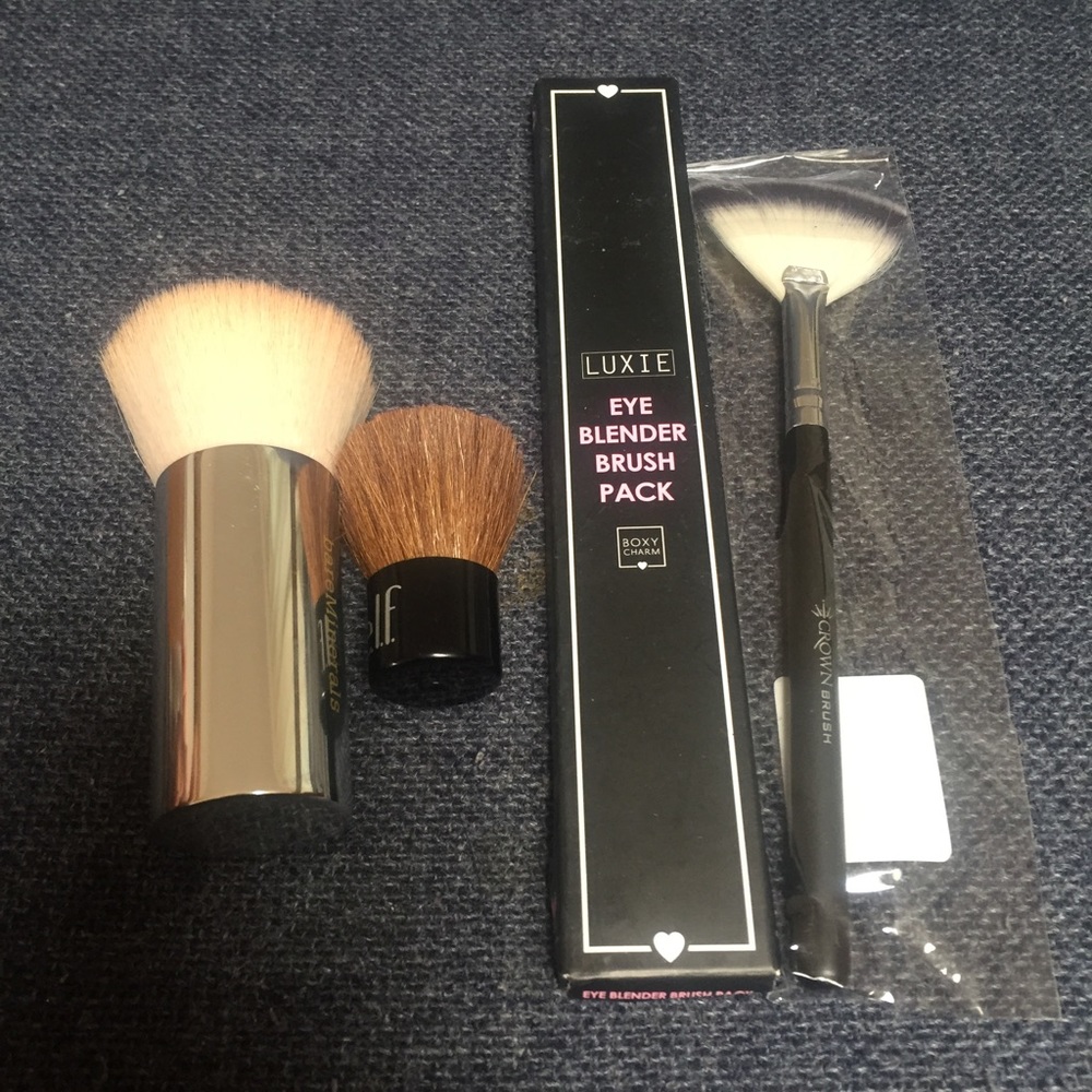 Bare minerals brush plus other brushes