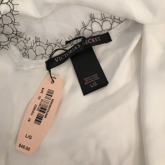 BRAND NEW VICTORIA'S SECRET LINGERIE SET! - Picture 3 of 8