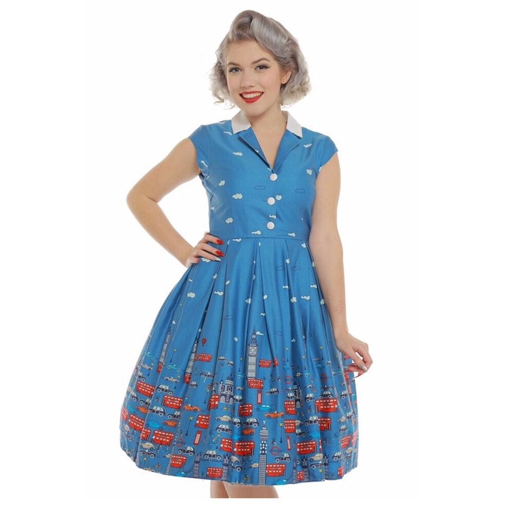 SALE! 🐣🐇 Lindy Bop London traffic jam dress