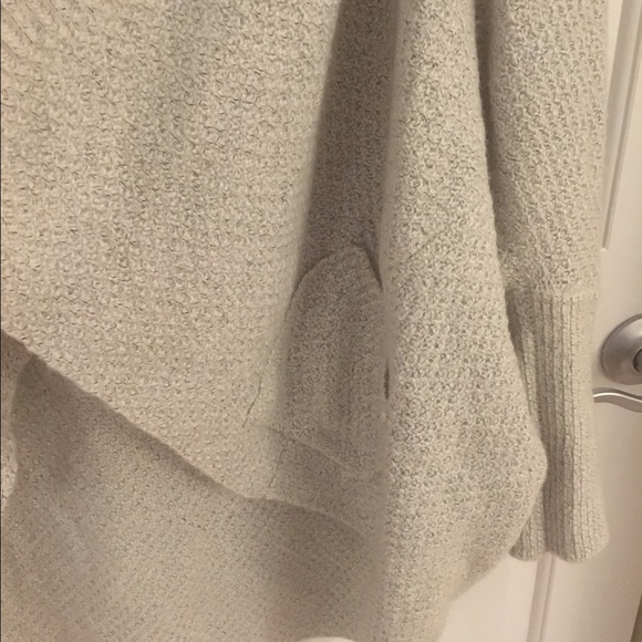 Forever 21 Dolman Sleeve Cardi - Picture 2 of 2